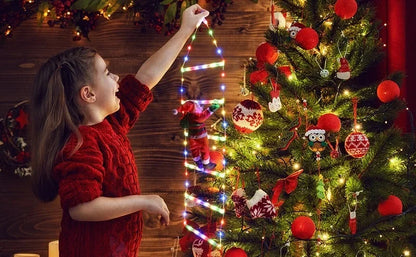 SantaGlow™ – LED Christmas Garland